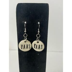 Cream ceramic yaas earrings